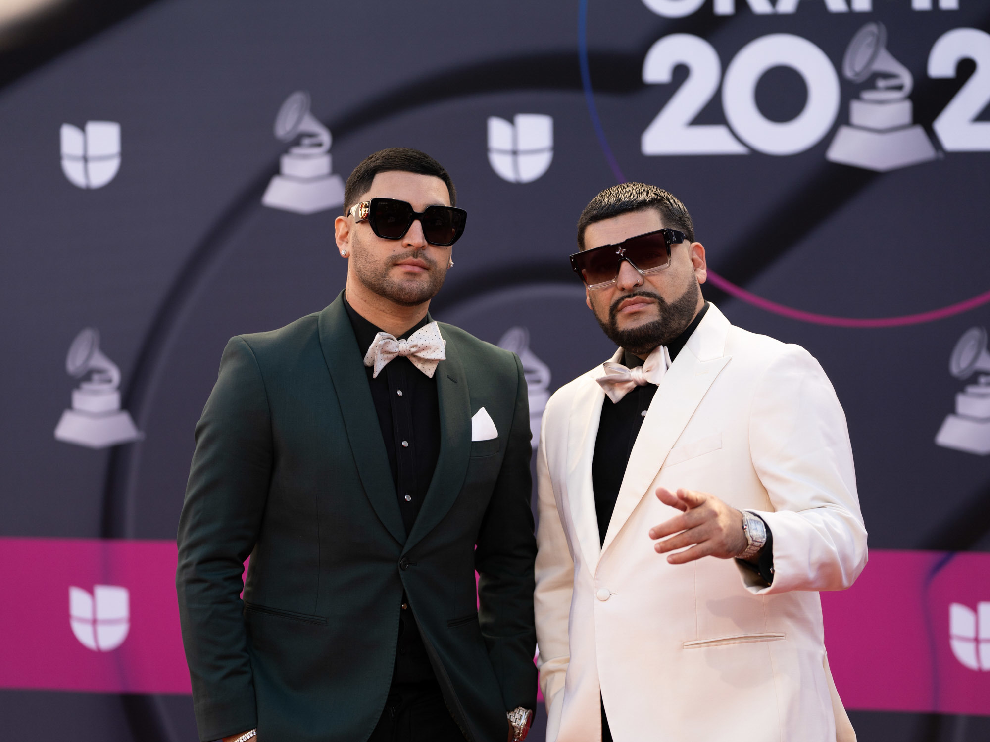 Photos: See who is on the red carpet at this year's Latin Grammy awards 19 Play-N-Skillz