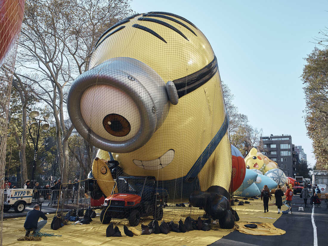 Minion Balloon Macy'S Parade 2024 Sybil Euphemia