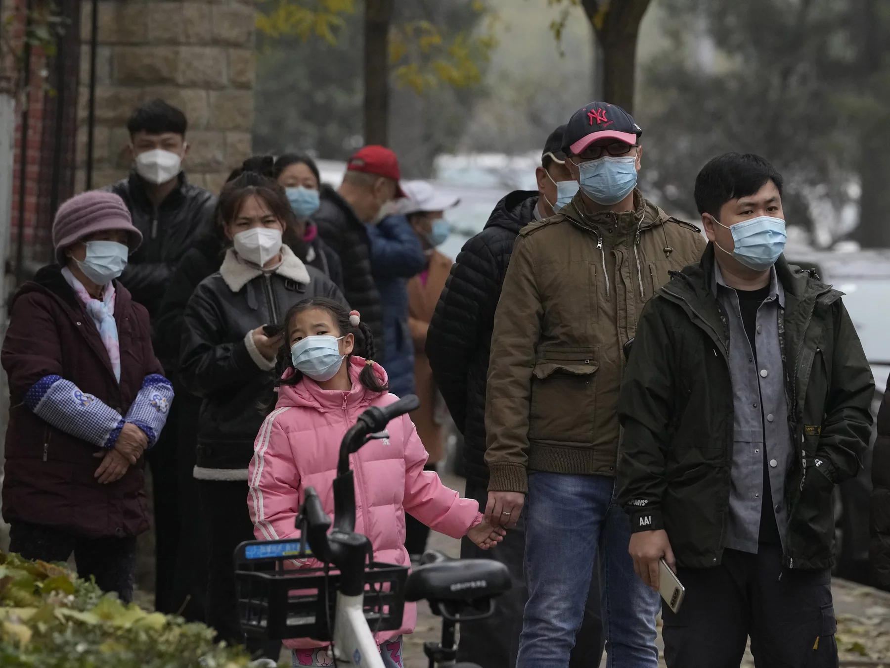 China expands lockdown
