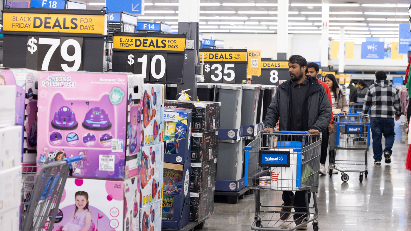 Retailers offer big deals for Black Friday but will shoppers spend?, Economy and Business