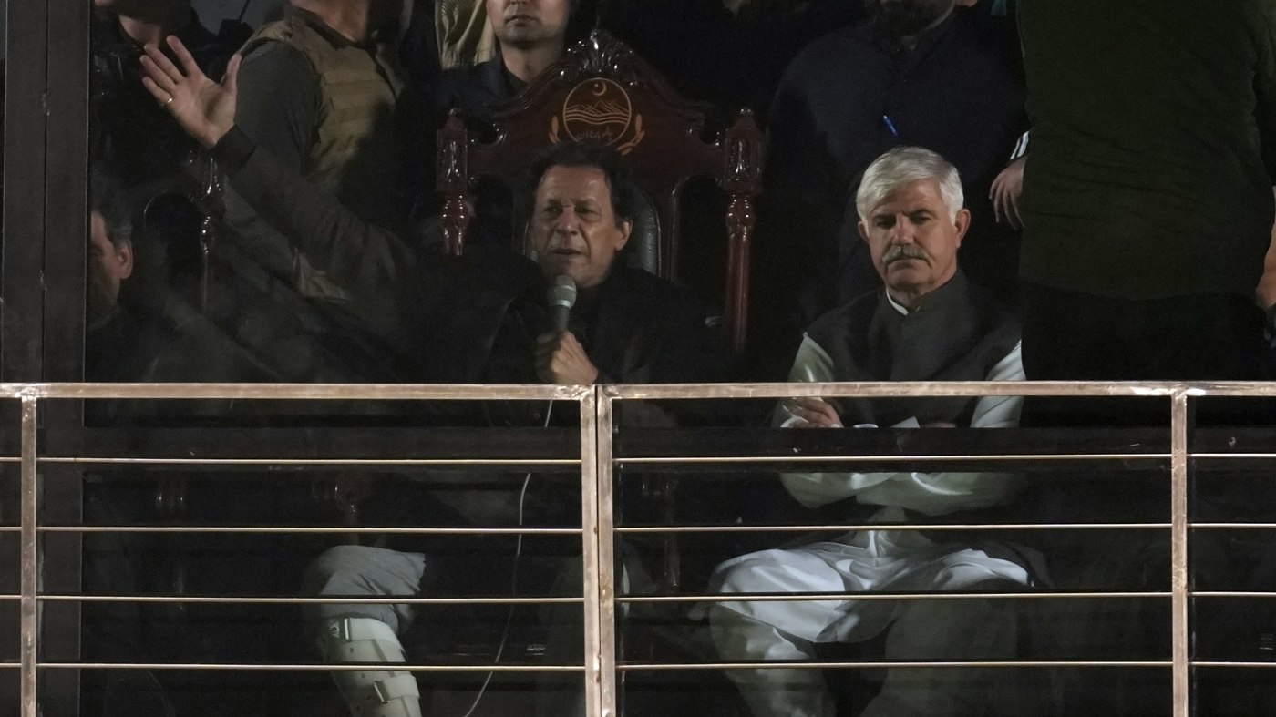 Imran Khan says his party will quit all assemblies in Pakistan Imran Khan says his party will quit all assemblies in Pakistan