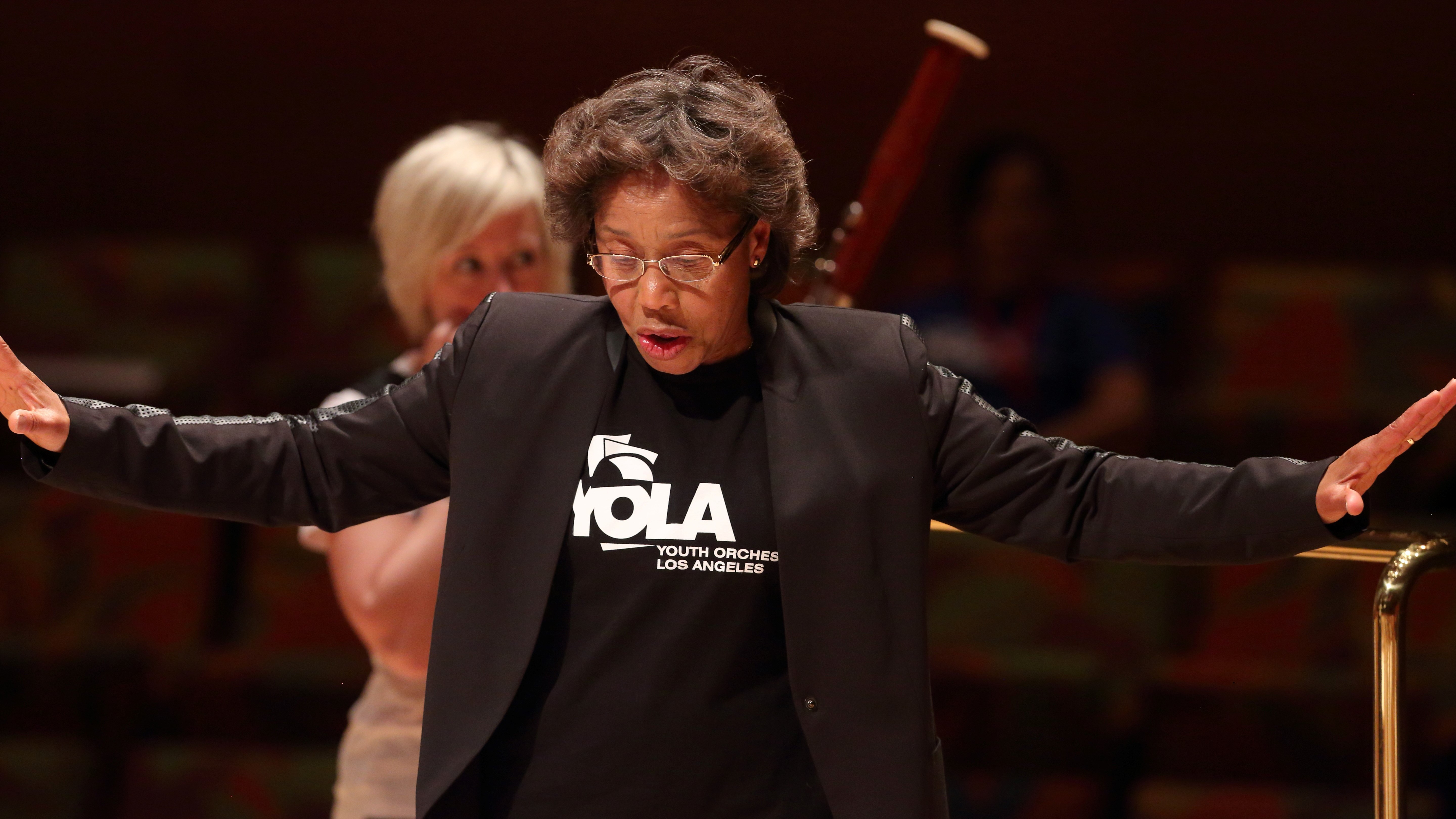 Tania Léon conducts the Youth Orchestra LA in the premiere of her work <em>Pa'lante</em> at Walt Disney Concert Hall in Los Angeles. (Courtesy of the artist)