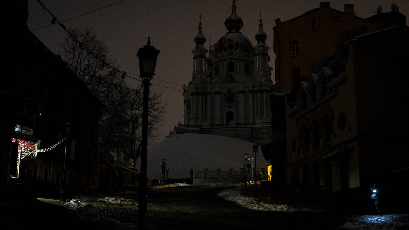 In an ongoing race, Ukraine tries to repair faster than Russia bombs