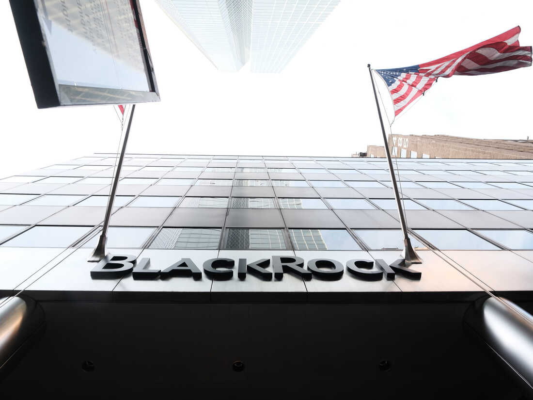 BlackRock's headquarters are in Manhattan.