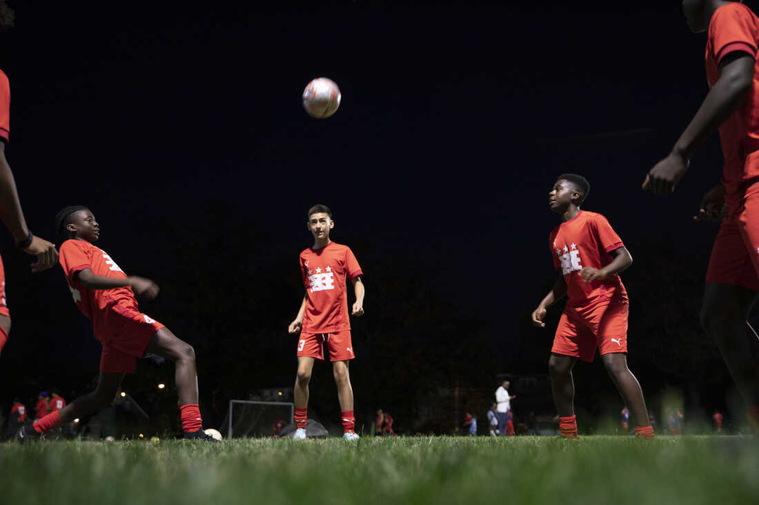 Example of a soccer tournament configuration. On the left, the group