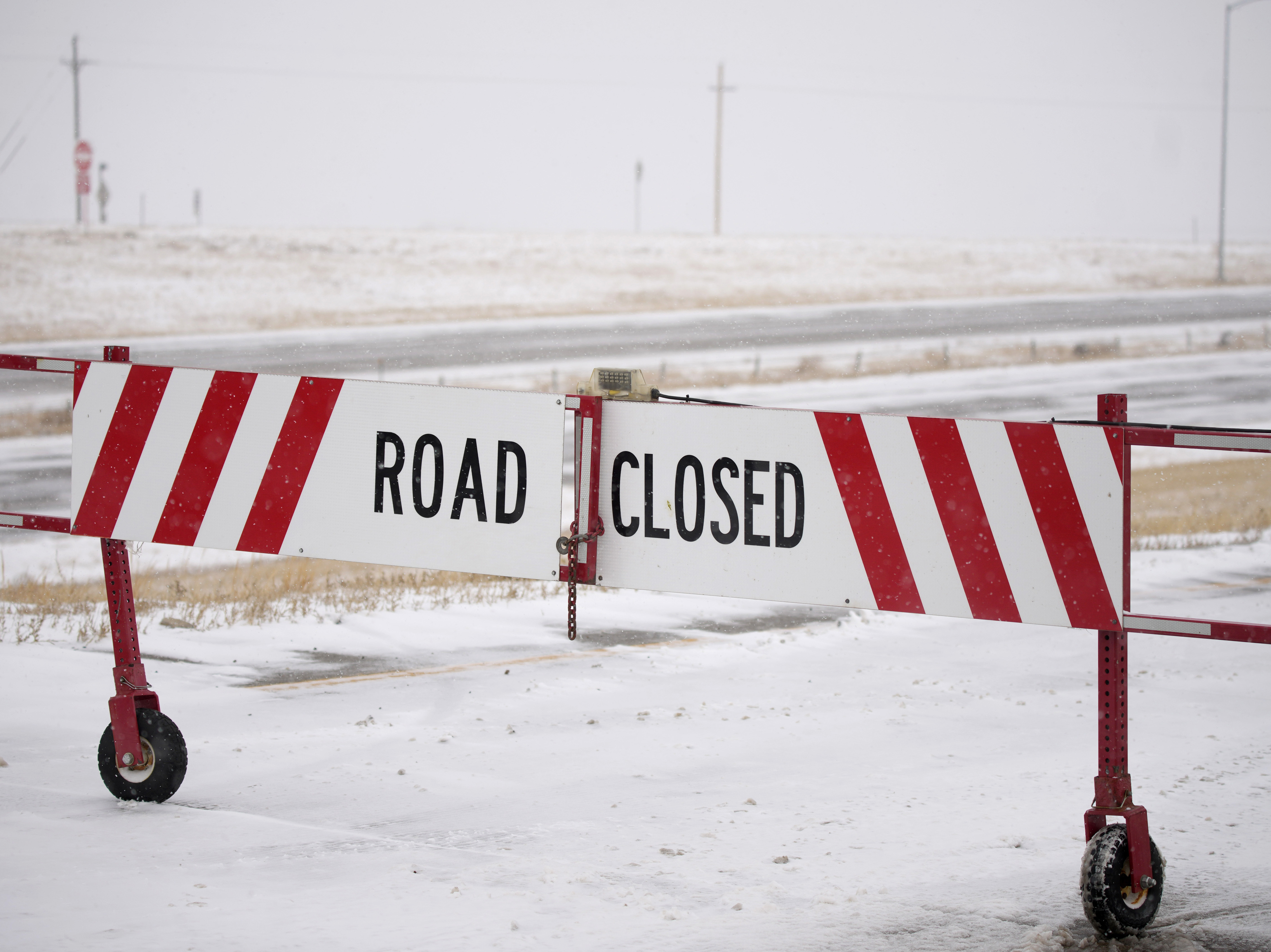 A mammoth winter storm brings more warnings of blizzards and tornadoes - Vimarsana News