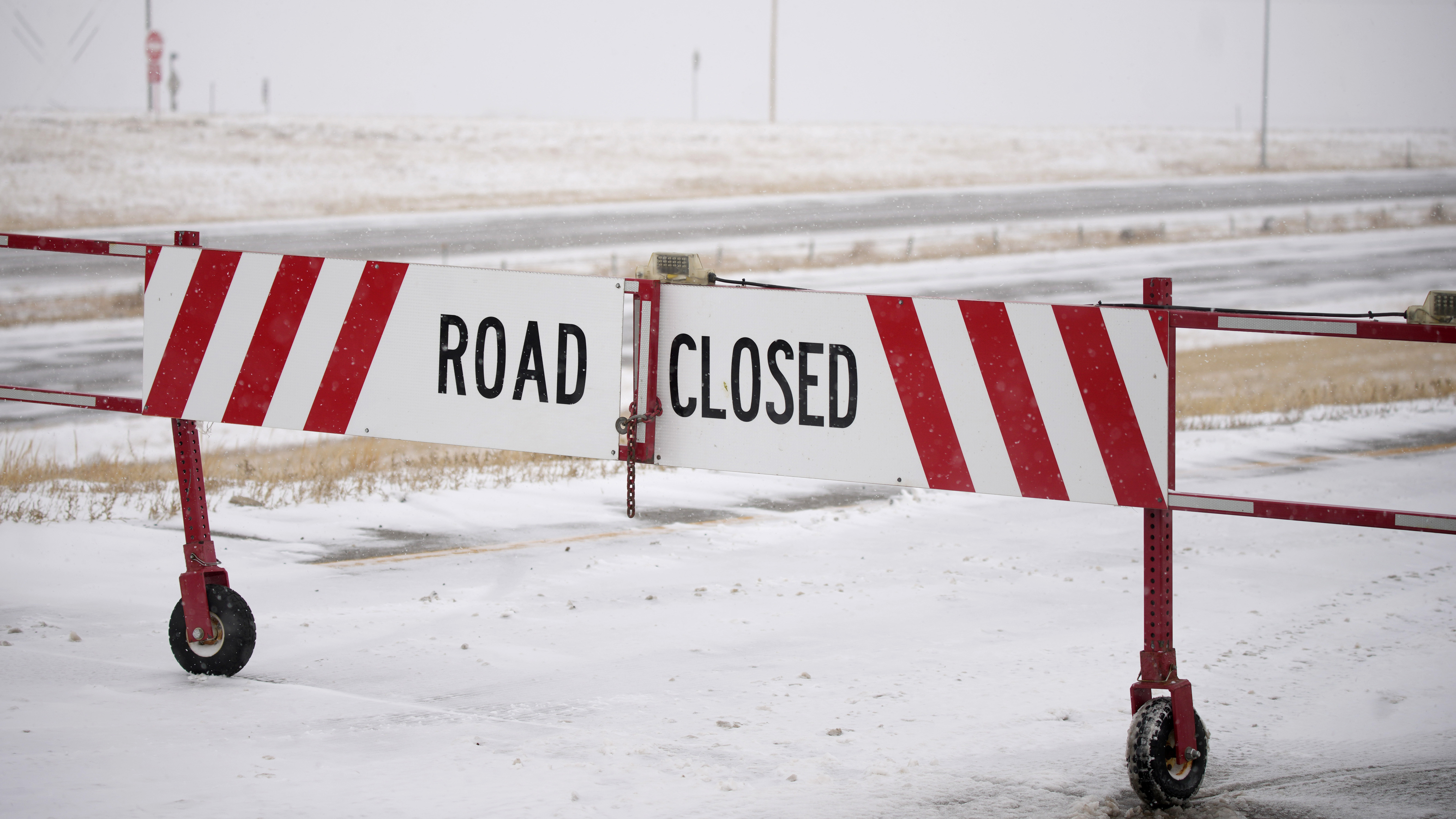 A mammoth winter storm brings more warnings of blizzards and tornadoes 