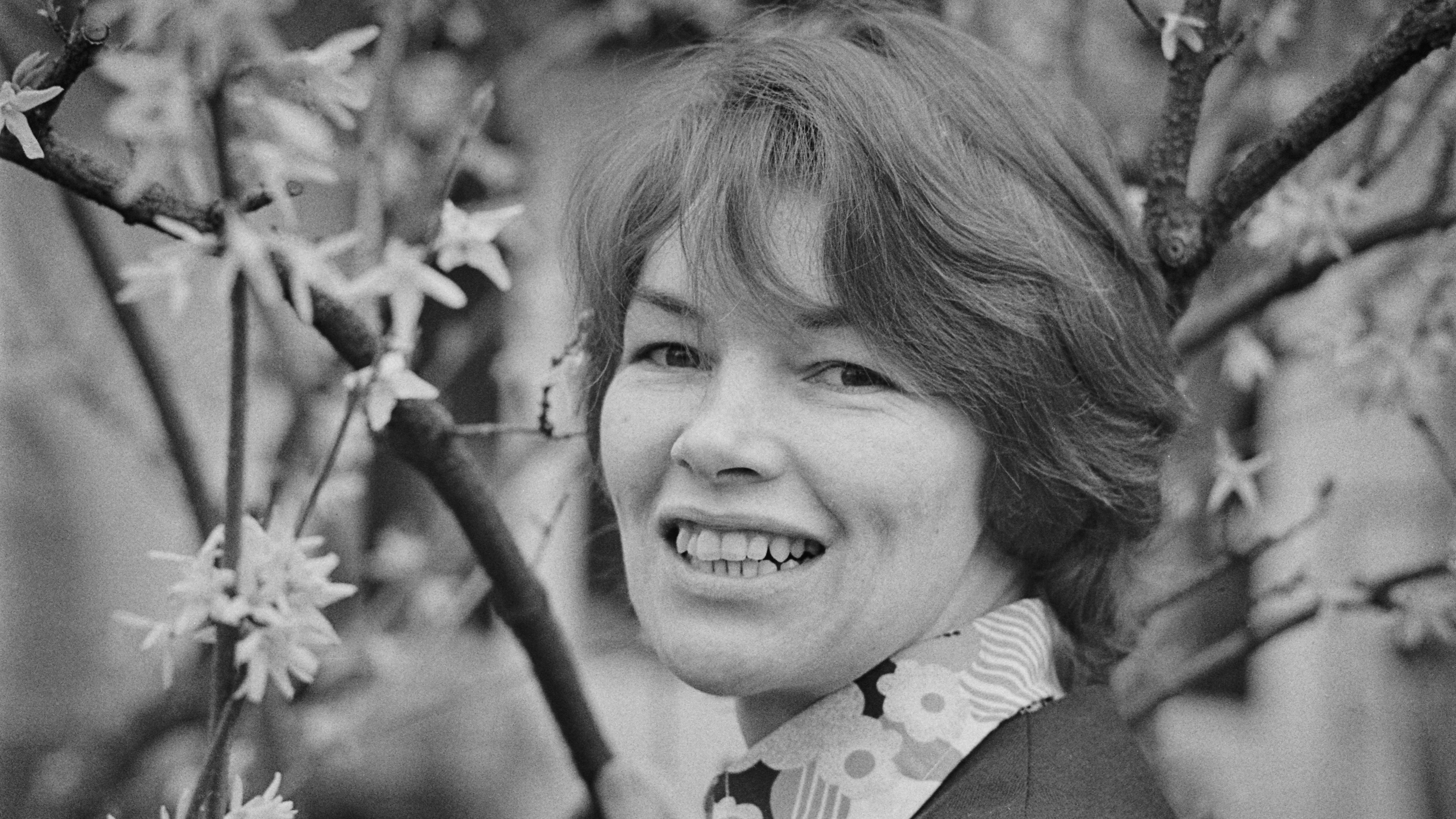 British actress Glenda Jackson in April, 1974. (Photo by Evening Standard/Hulton Archive/Getty Images)