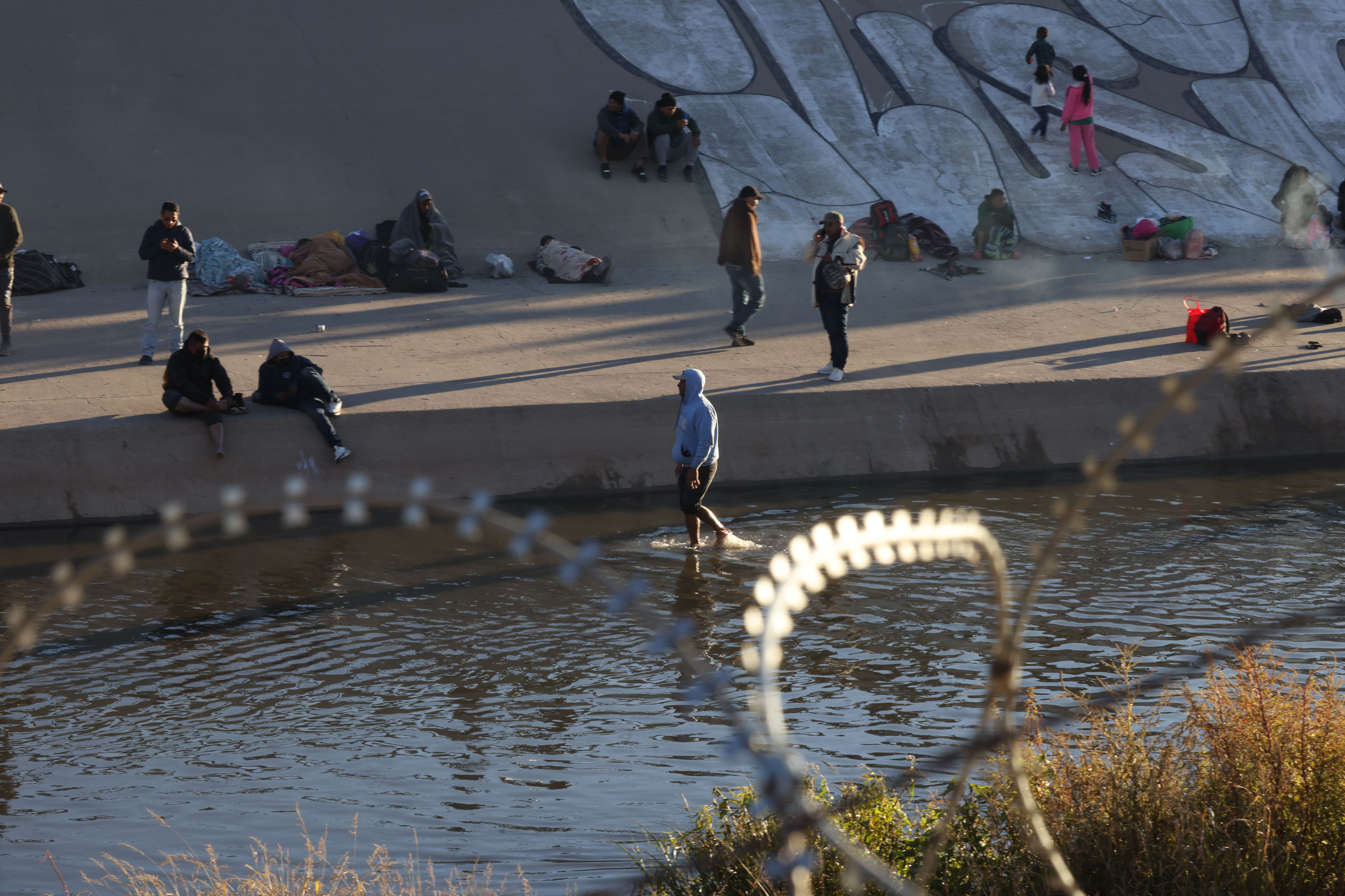 White House preparations for end of border expulsion policy draw mixed reviews - Vimarsana News