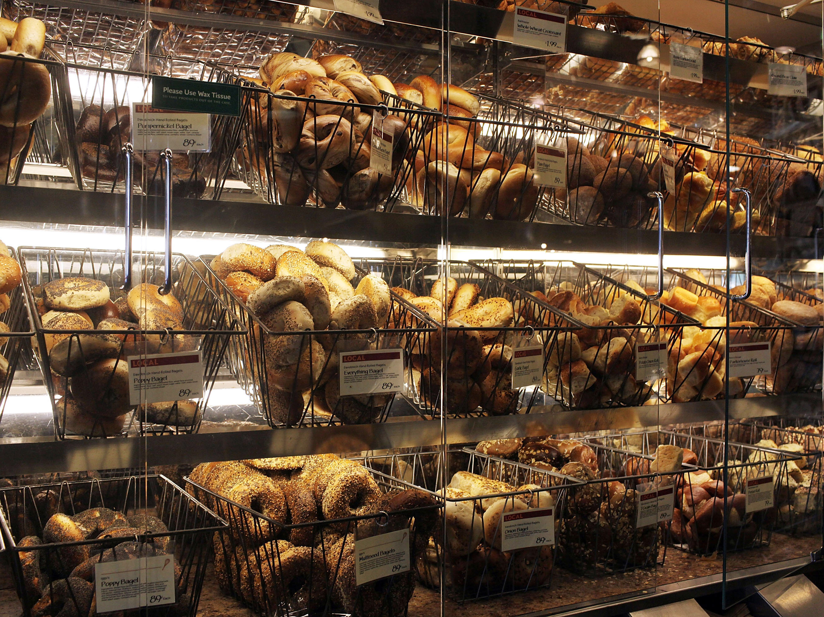 Bagels are displayed for sale at a Manhattan grocery store on Aug. 6, 2010, in New York City. (Getty Images)
