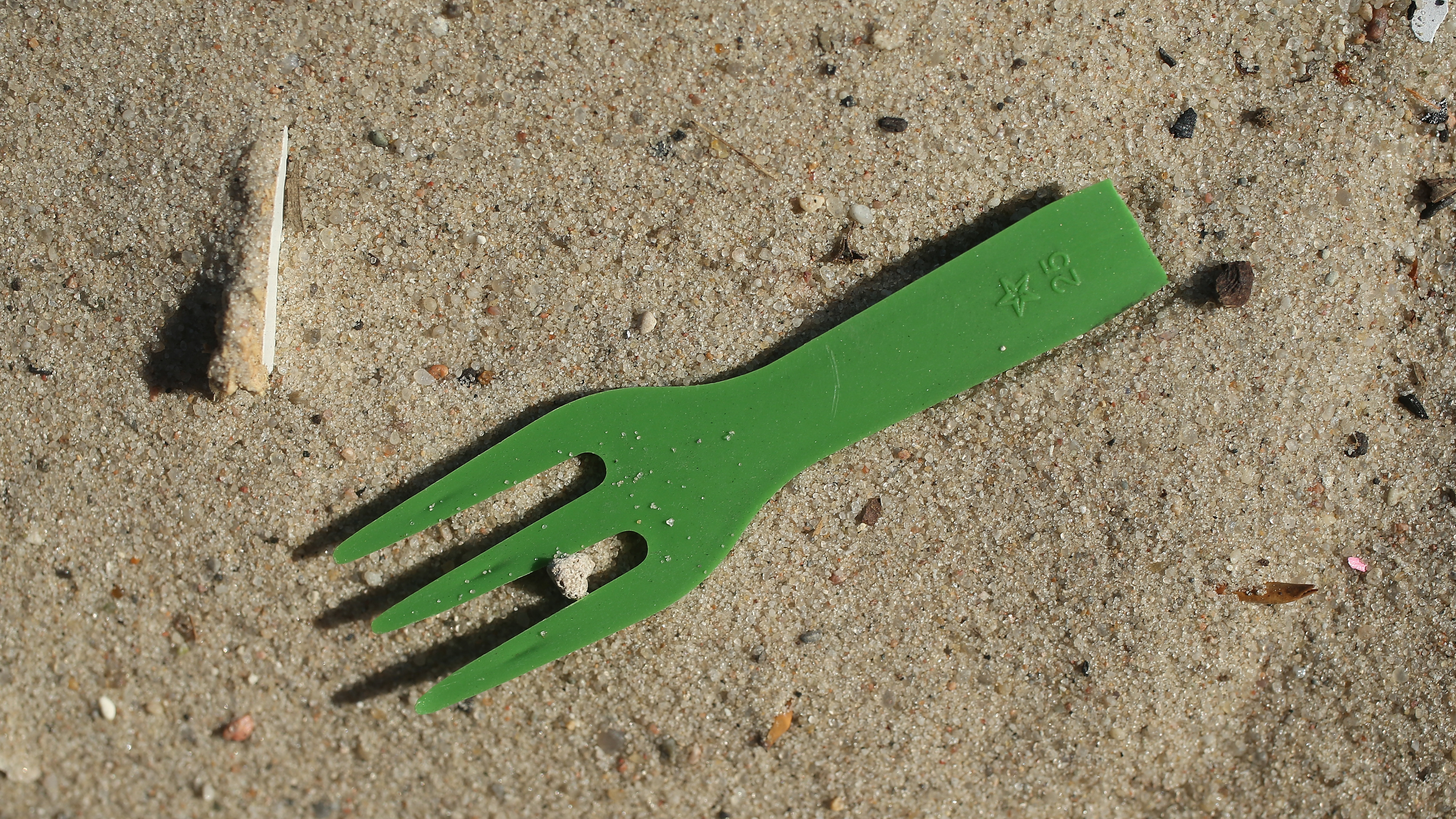 The British government is set to announce the full details of the single-use plastics ban on Saturday.