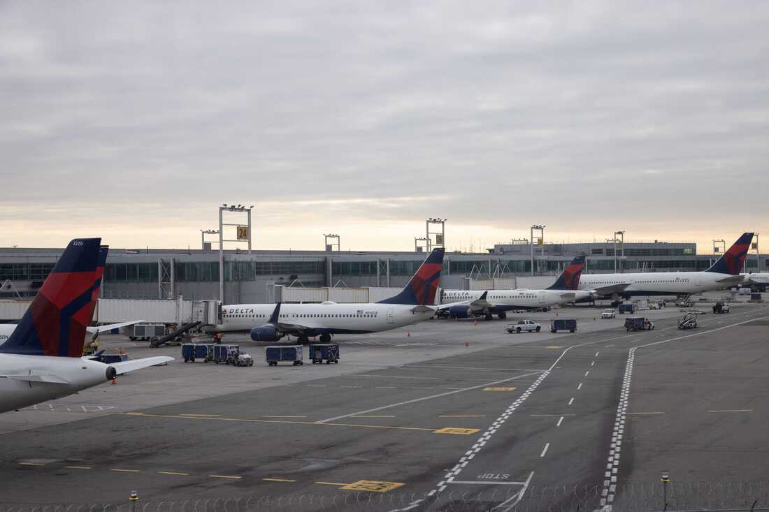 The FAA is investigating a near-miss between two planes at JFK airport ...