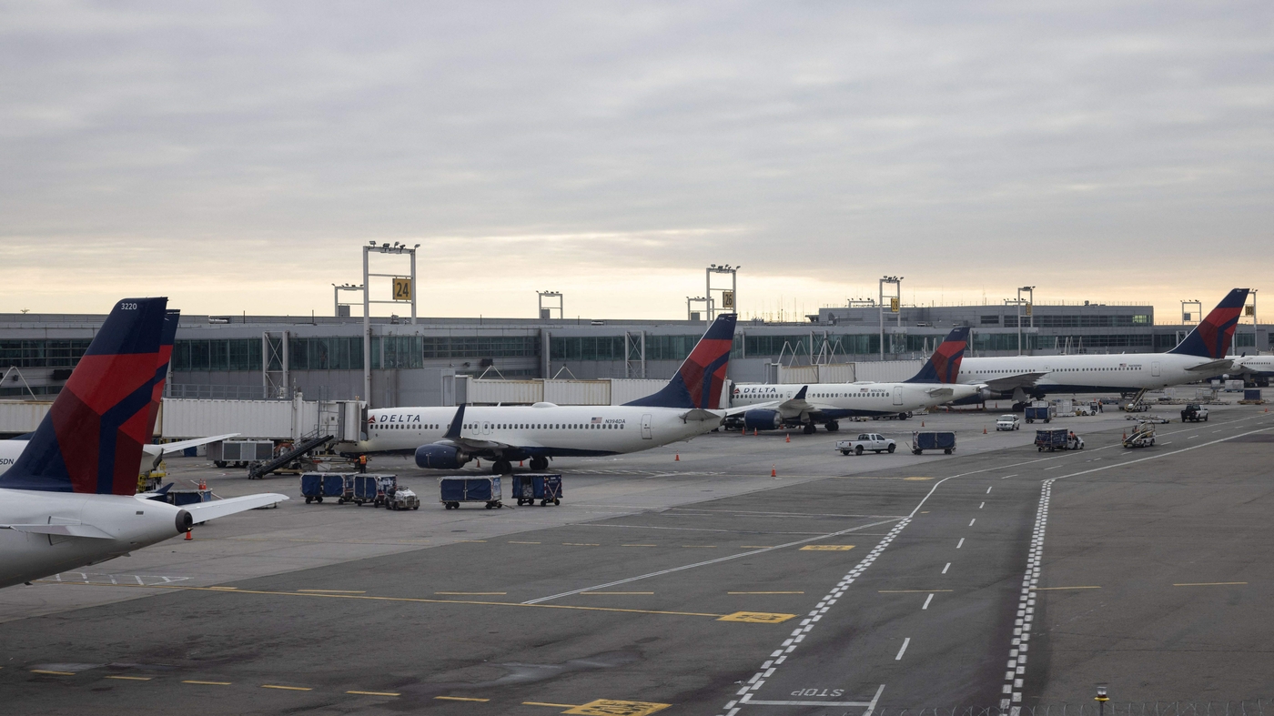 FAA investiga cuasi accidente entre dos aviones en el aeropuerto JFK: NPR