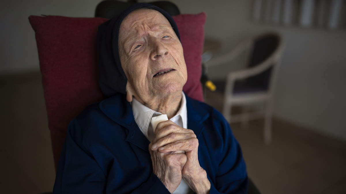 World S Oldest Person France S Sister André Dies At Age 118 Npr