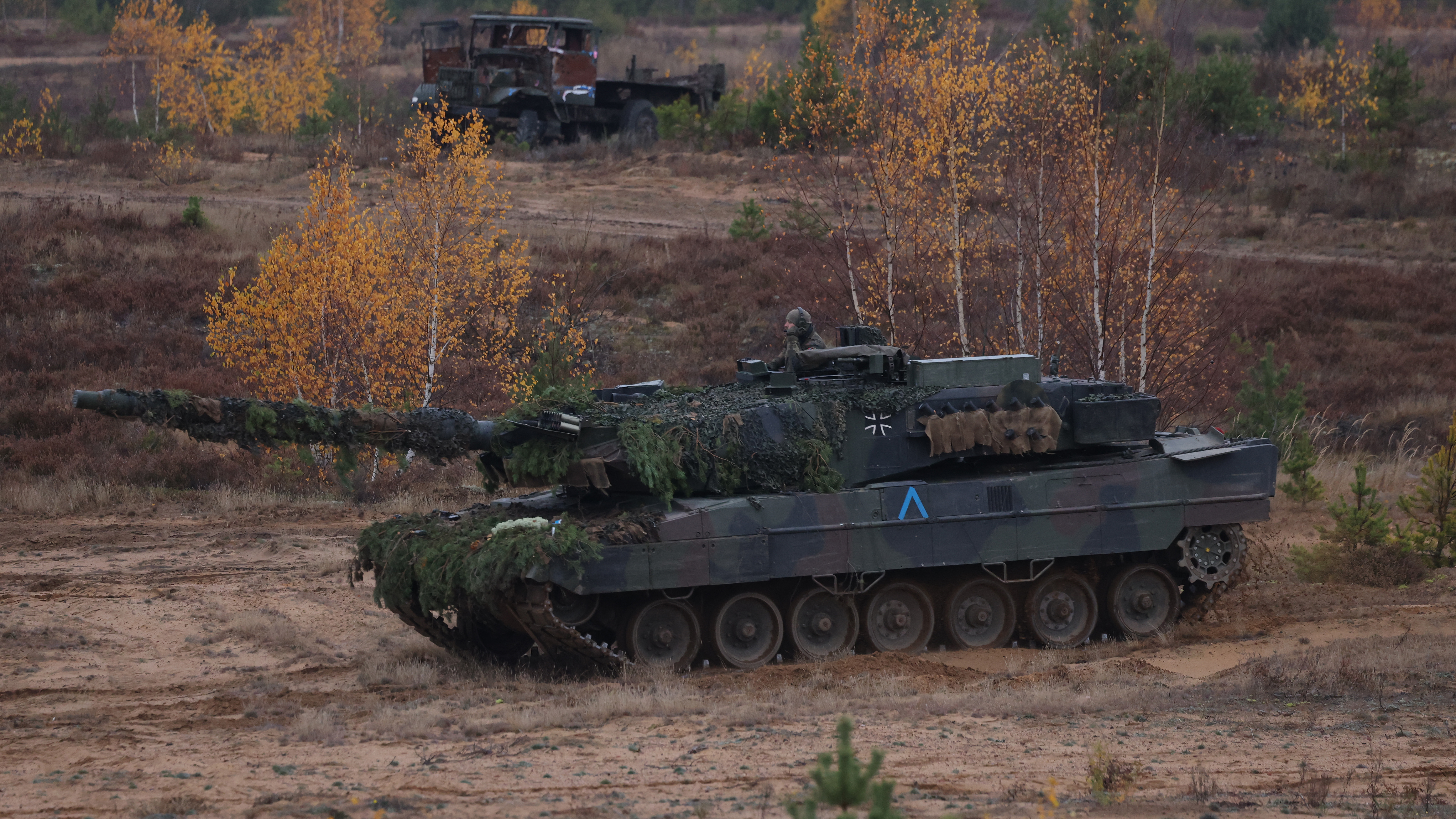What is the Leopard 2 tank, and why does Ukraine want it? 