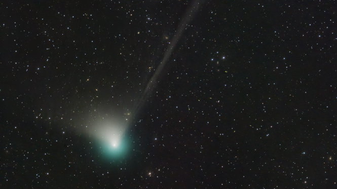 Великая комета 2024 фото The once-in-a-lifetime green comet threatens FOMO sufferers everywhere NPR