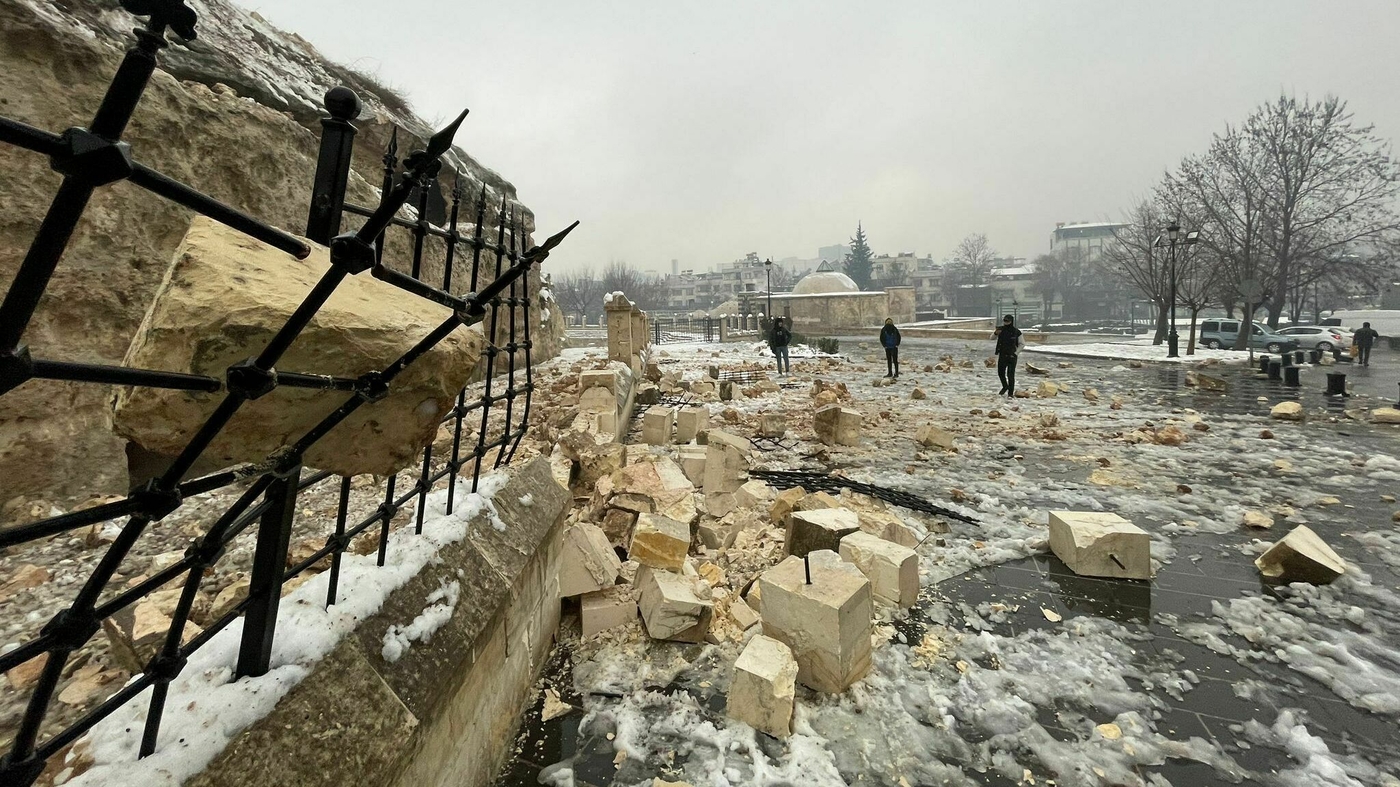 A Turkish castle that withstood centuries of invasions is damaged in the earthquake