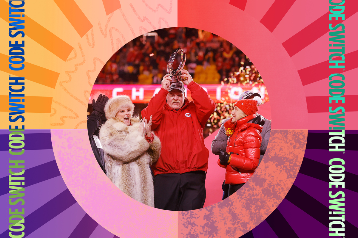 Kansas City Chiefs head coach accepts the AFC Championship award for his team.
