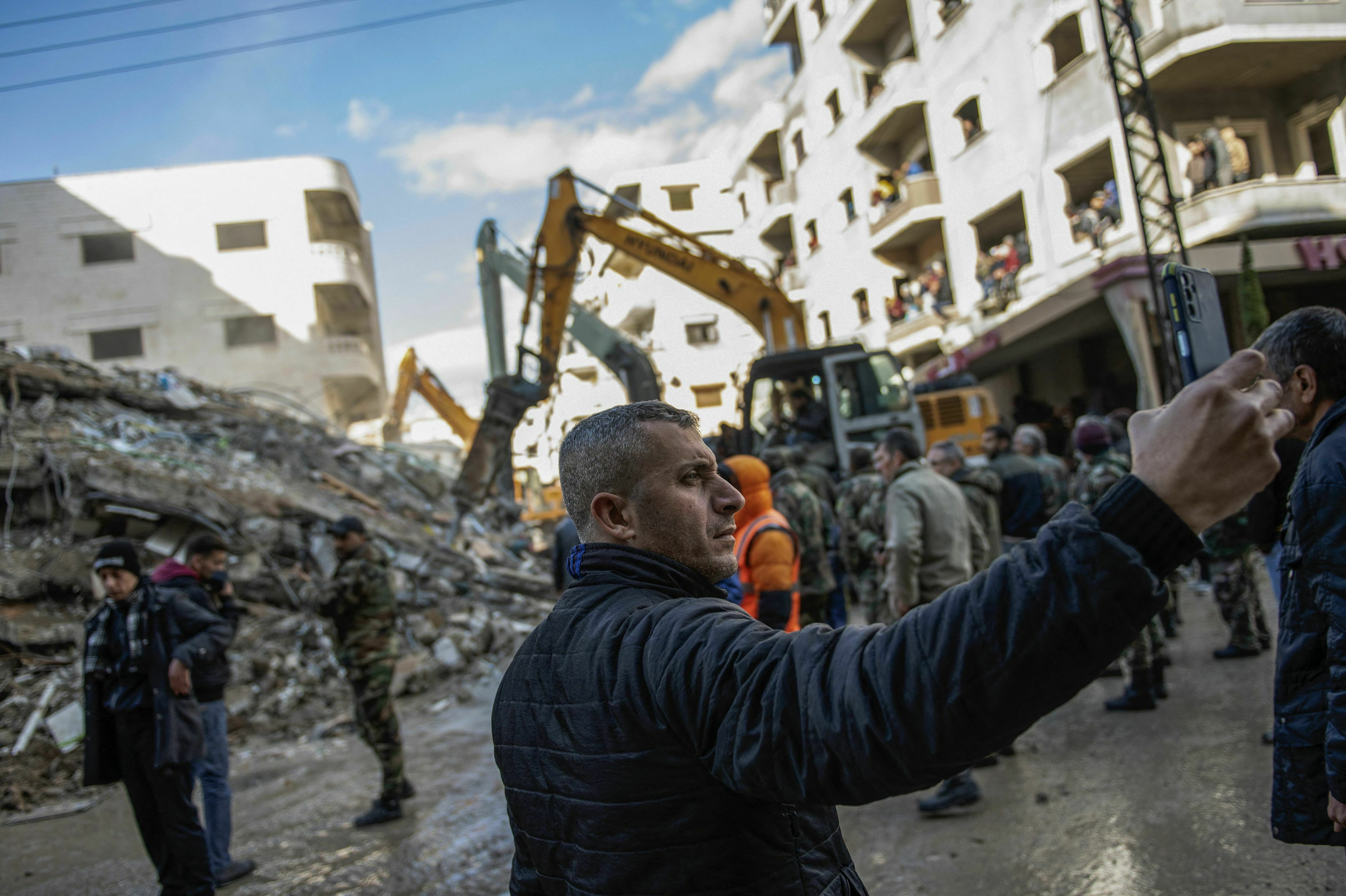 Photos Searches continue after deadly quake in Turkey and Syria News