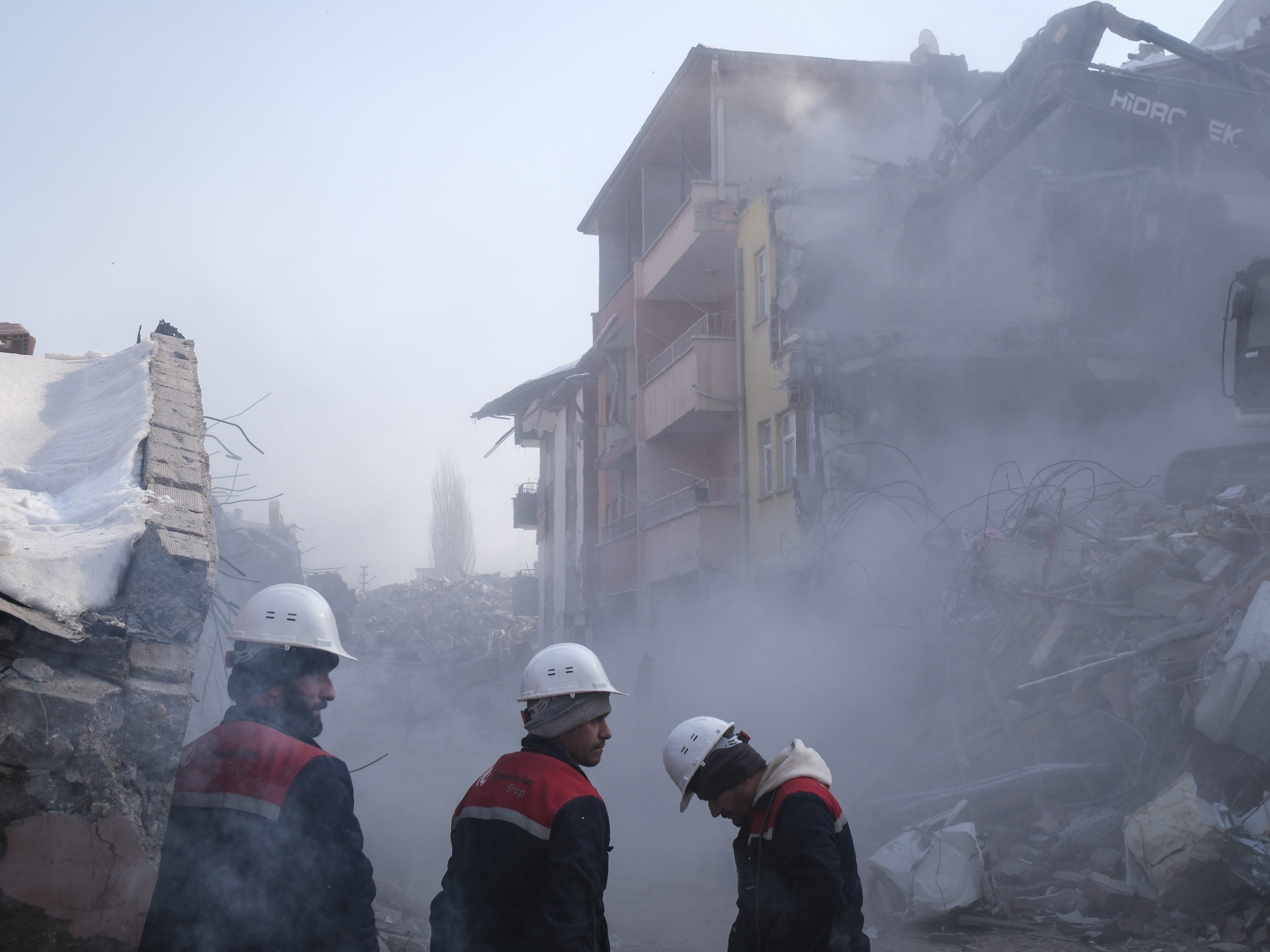 Photos: Rescue efforts continue after deadly quake in Turkey and Syria