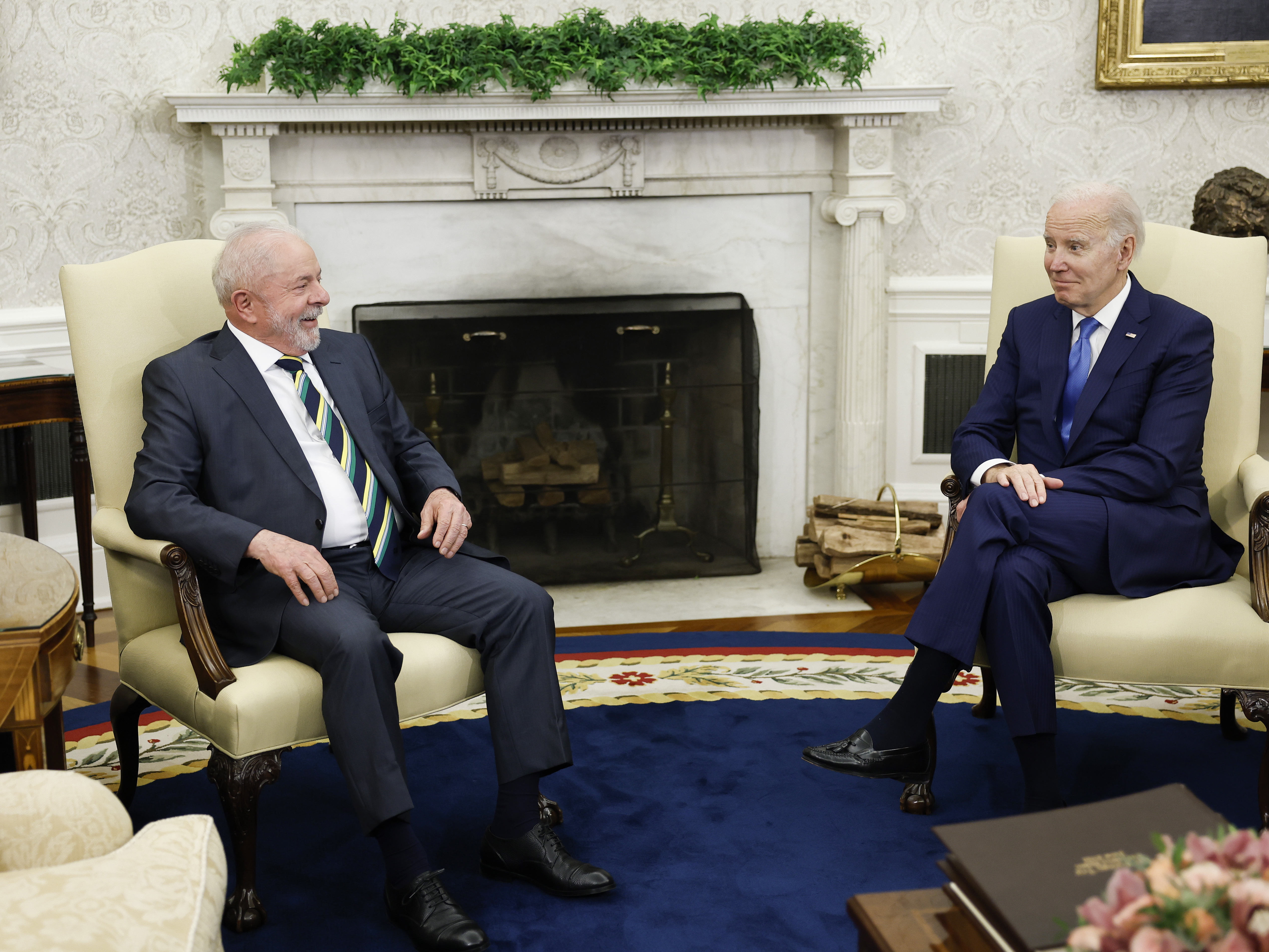 Biden and Lula are meeting to discuss Brazil's democracy and climate change - Vimarsana News