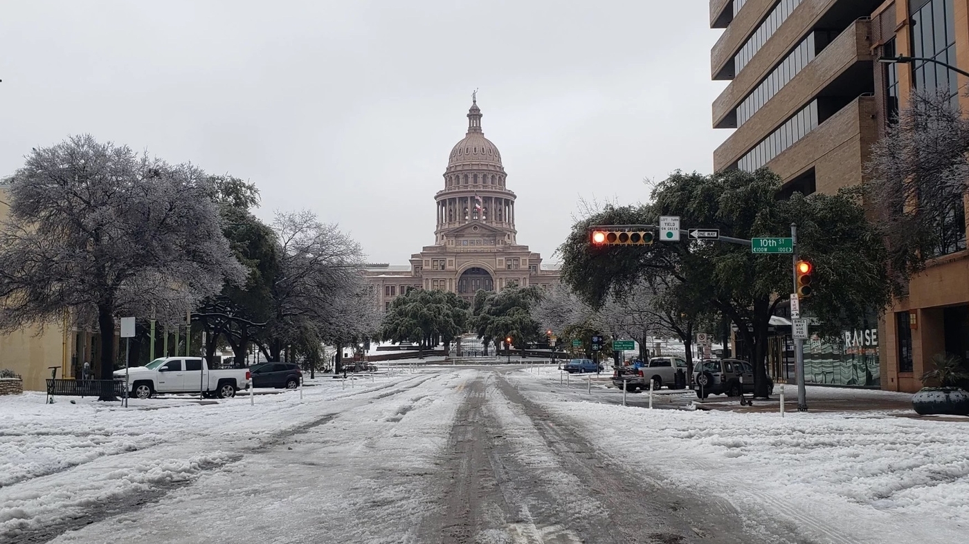 Two years later, the 2021 blackout continues to haunt Texans : NPR - Vimarsana News