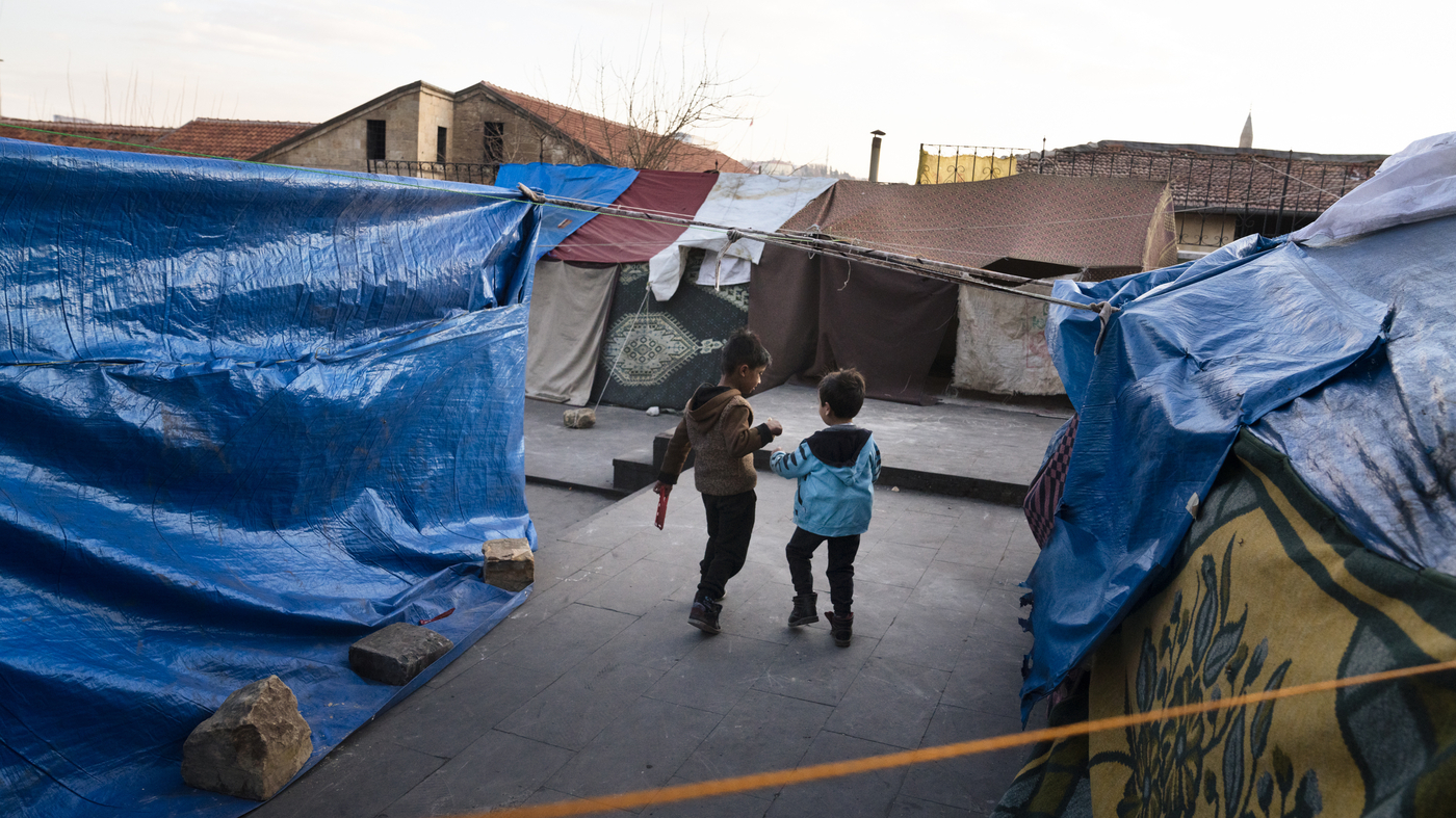 Turkey earthquake residents build tent cities near damaged buildings : The Picture Show : NPR - Vimarsana News