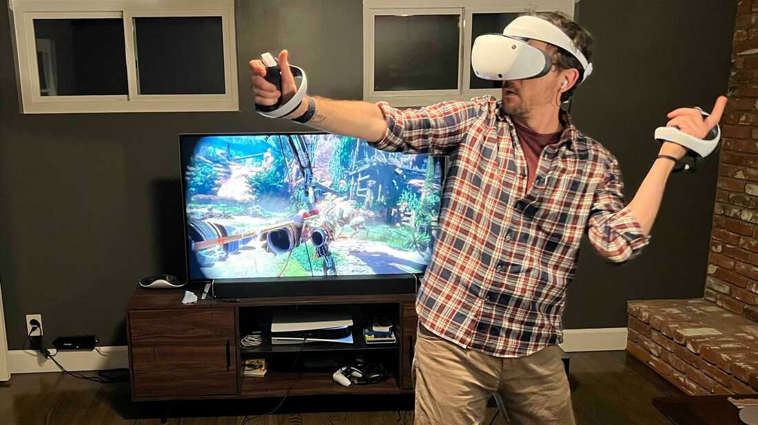 PlayStation's new VR headset: A strong foundation with a questionable  future : NPR