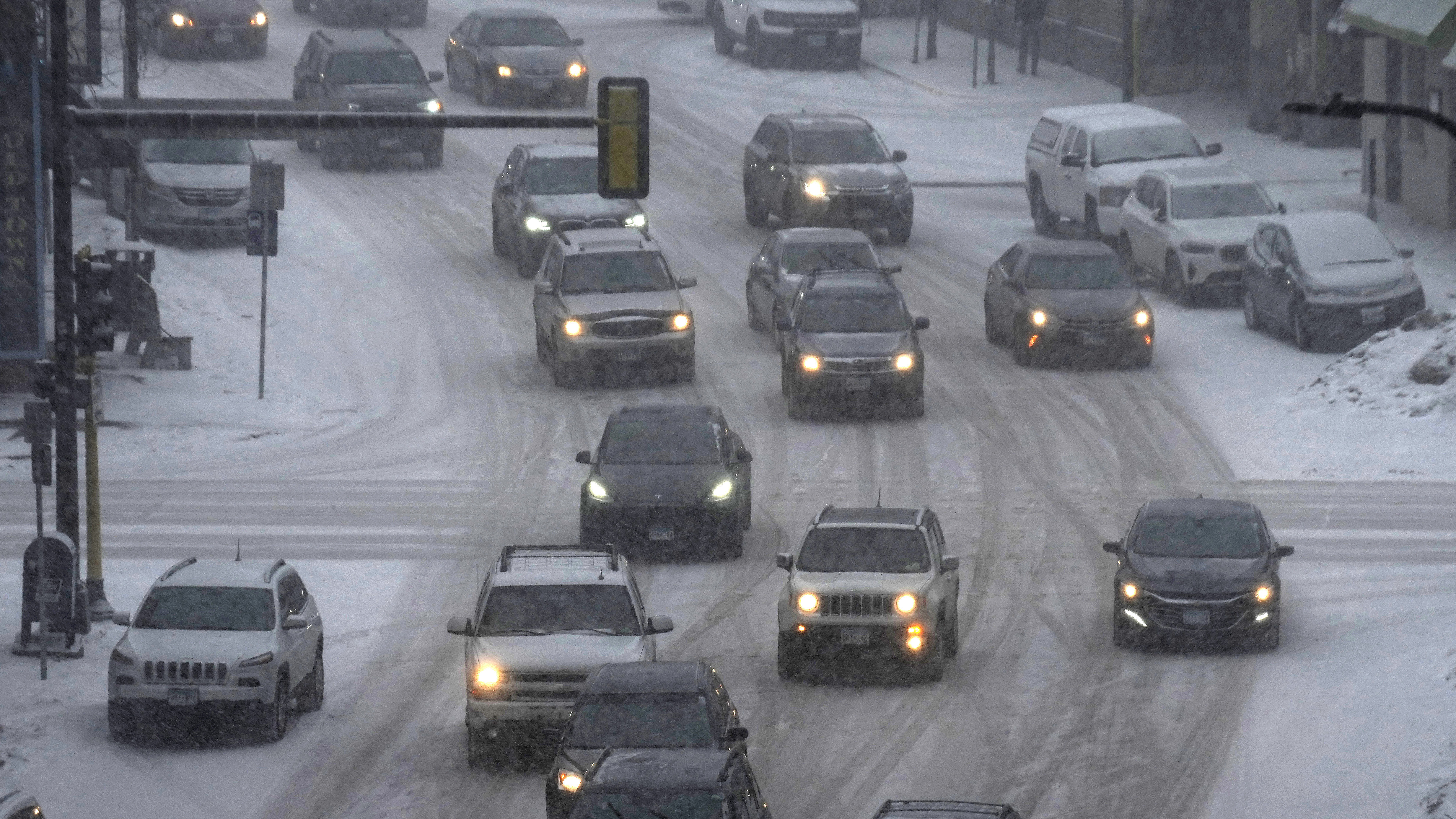 Northern states are shutting down ahead of coast-to-coast winter weather