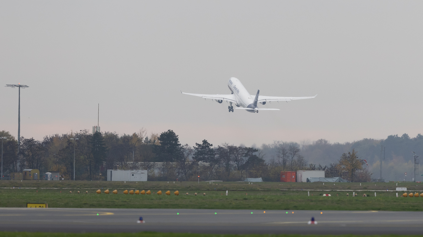 How dangerous is turbulence on airplanes? Here's what you need to