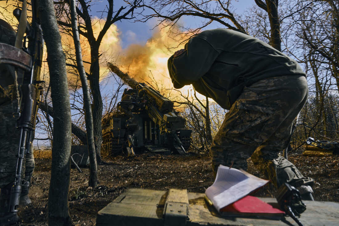 Latest in Ukraine: All eyes on Bakhmut as Russia fights to take it over  (March 6) : NPR