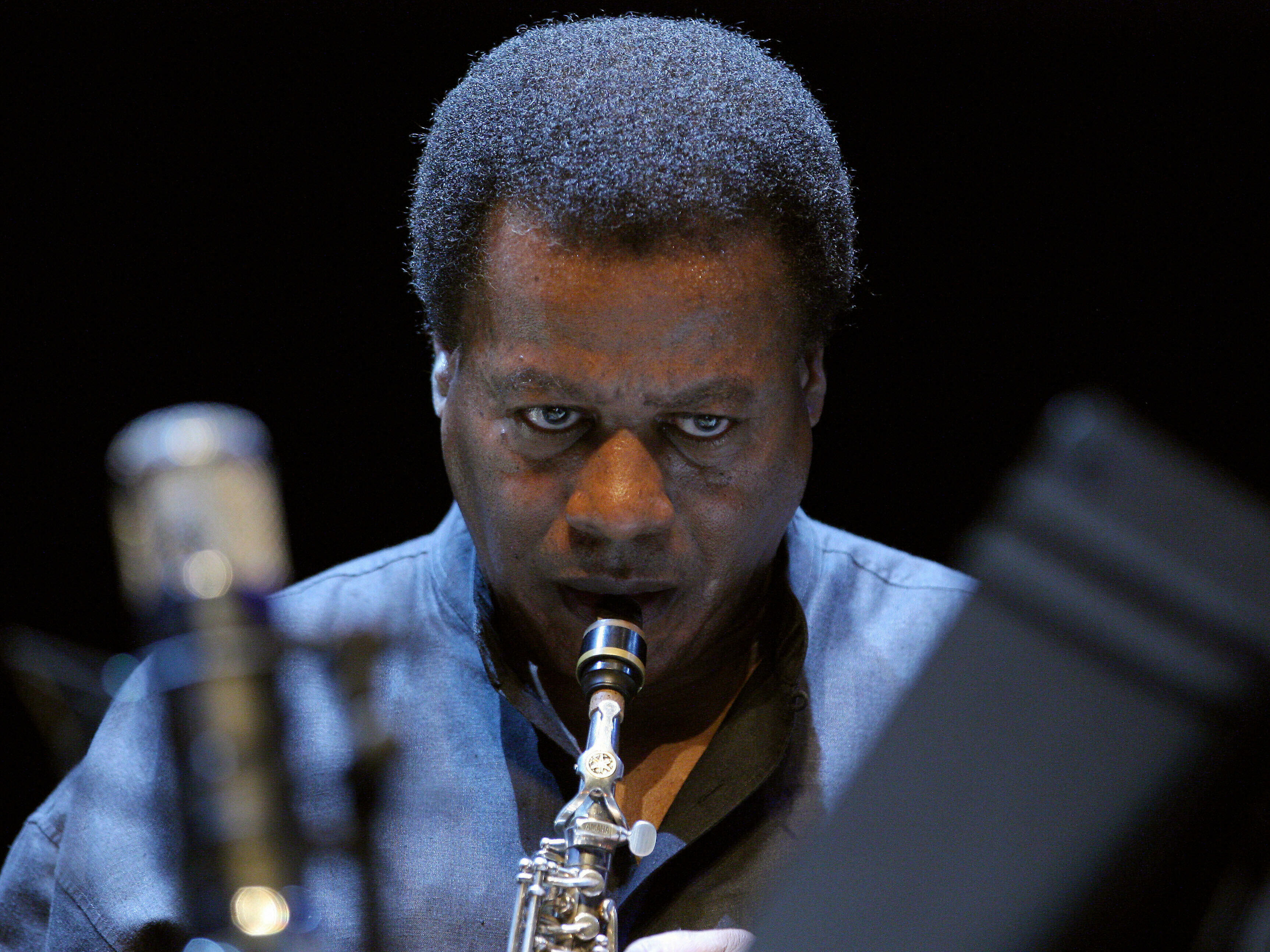 Wayne Shorter, photographed while performing with pianist Herbie Hancock in Paris on Sept. 4,  2007. (AFP via Getty Images)