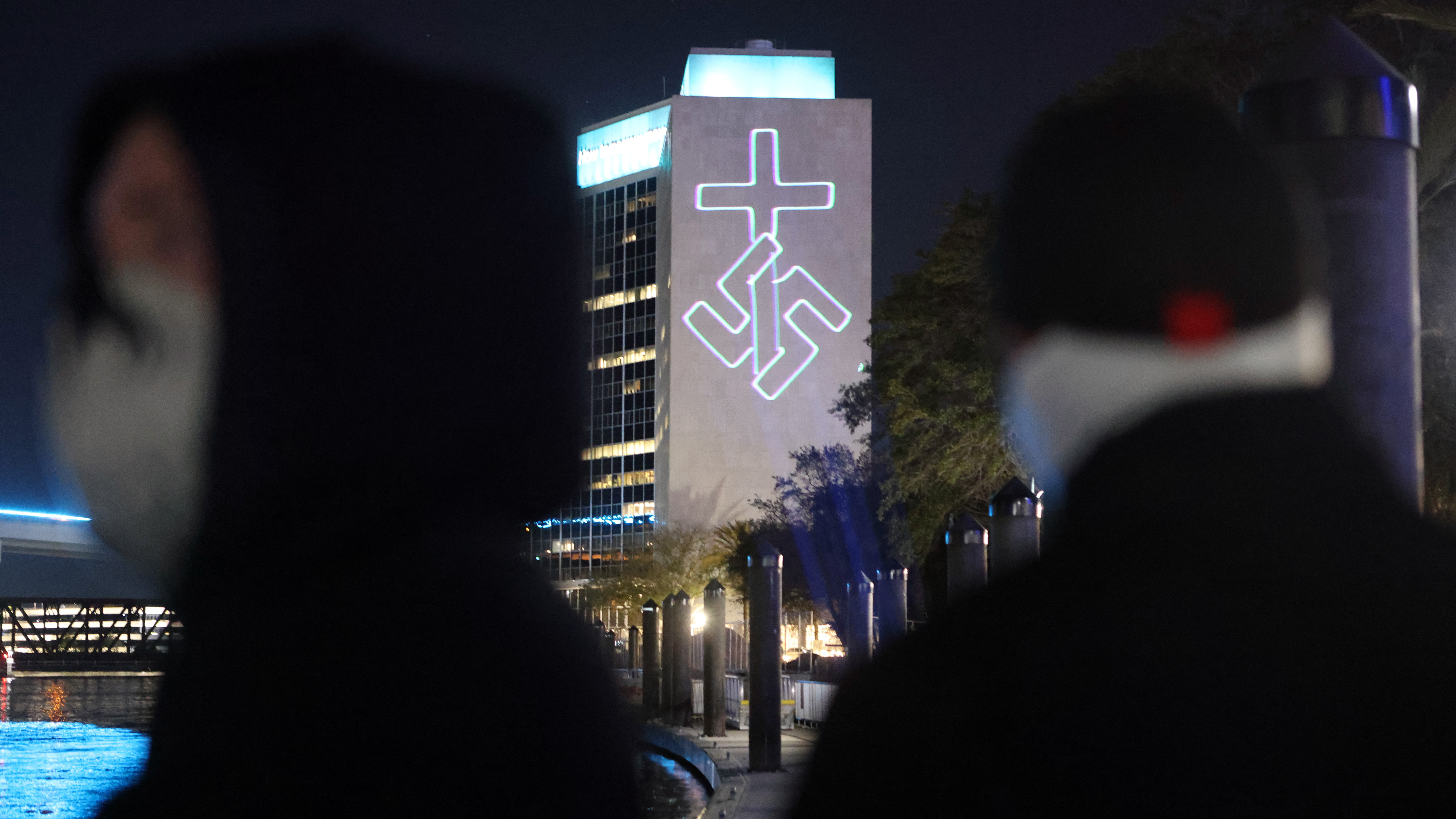 In Florida, far-right groups look to seize the moment In Florida, far-right groups look to seize the moment