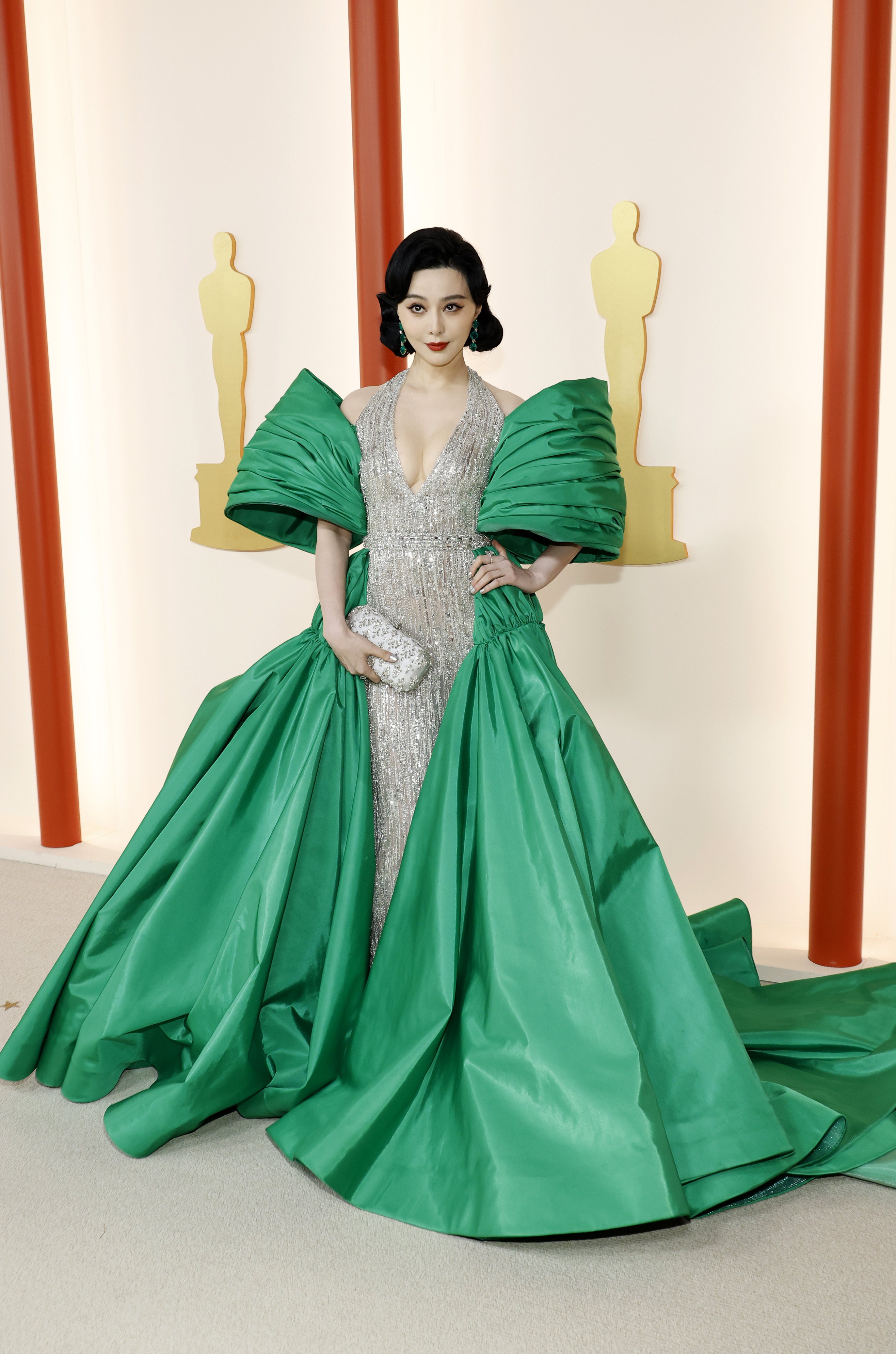 See all the red carpet looks from the 2023 Oscars 58 Fan Bingbing