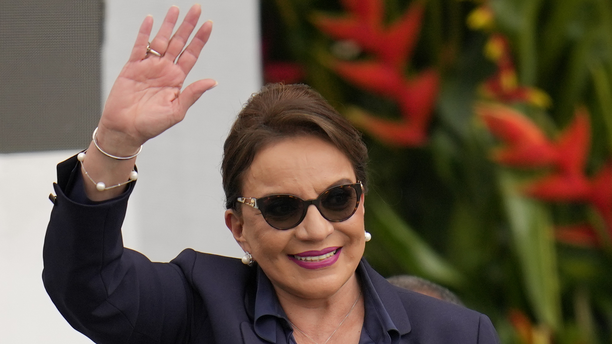 Honduras says it will will seek ties with China, spurning Taiwan