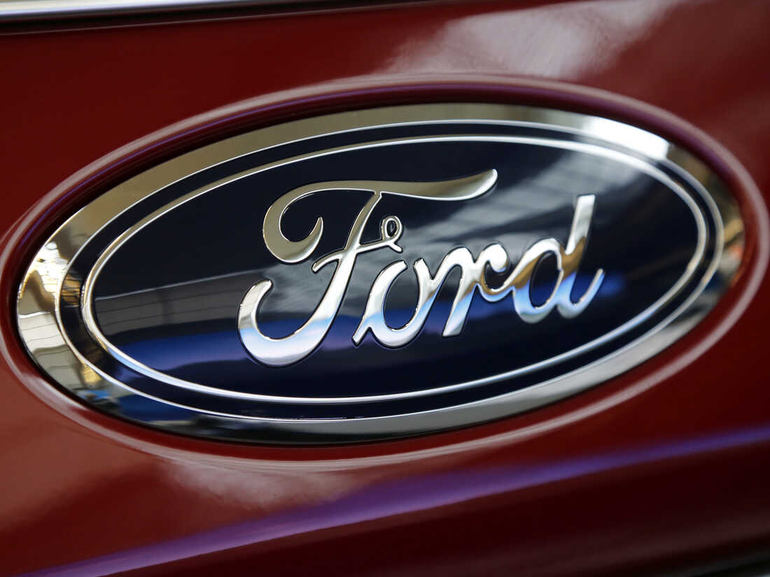 Ford recalls 1.5 million vehicles for brake hose and windshield wiper