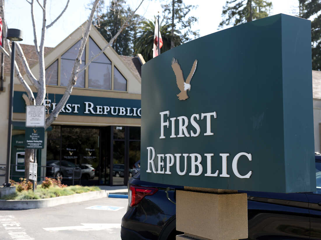 First Republic Bank shares sink to another record low 