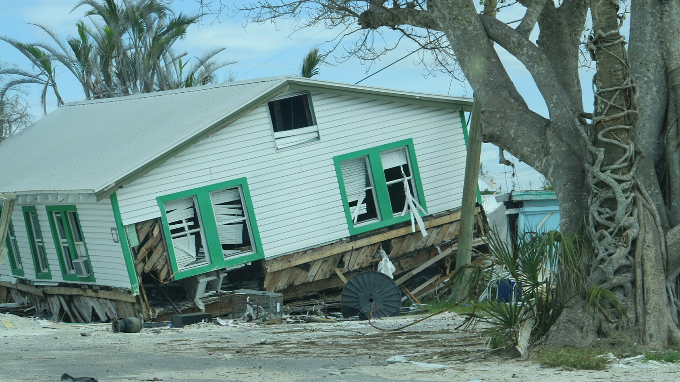 Fort Myers Beach slowly recovers six months after Hurricane Ian : NPR - Vimarsana News