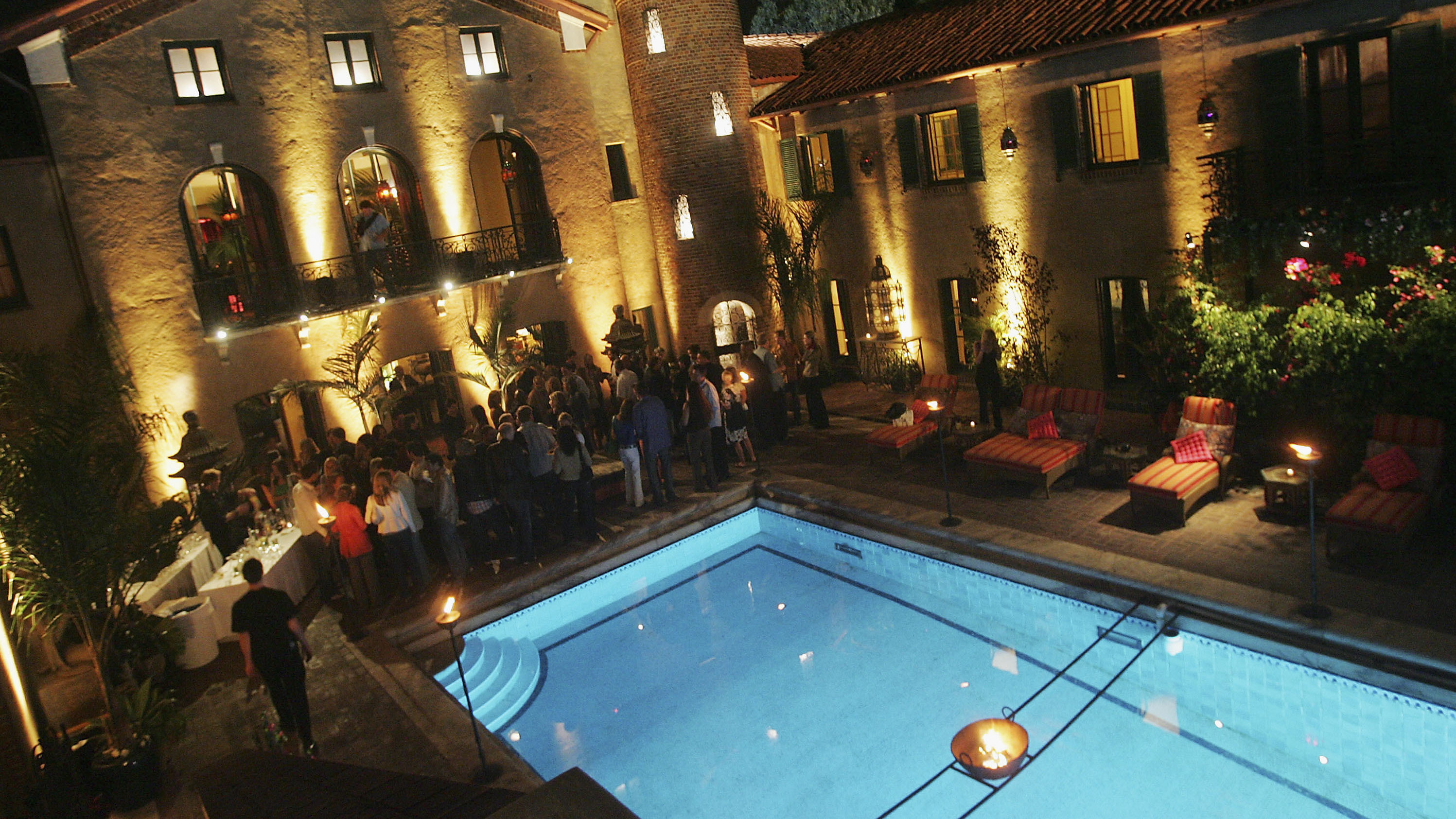 Swimming pools and lavish gardens of the rich are driving water shortages, study says