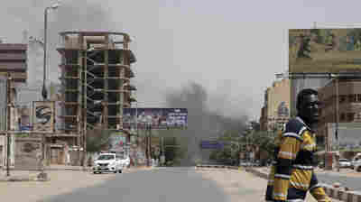 Sudan's army and RSF are doing battle, leaving dozens of civilians dead