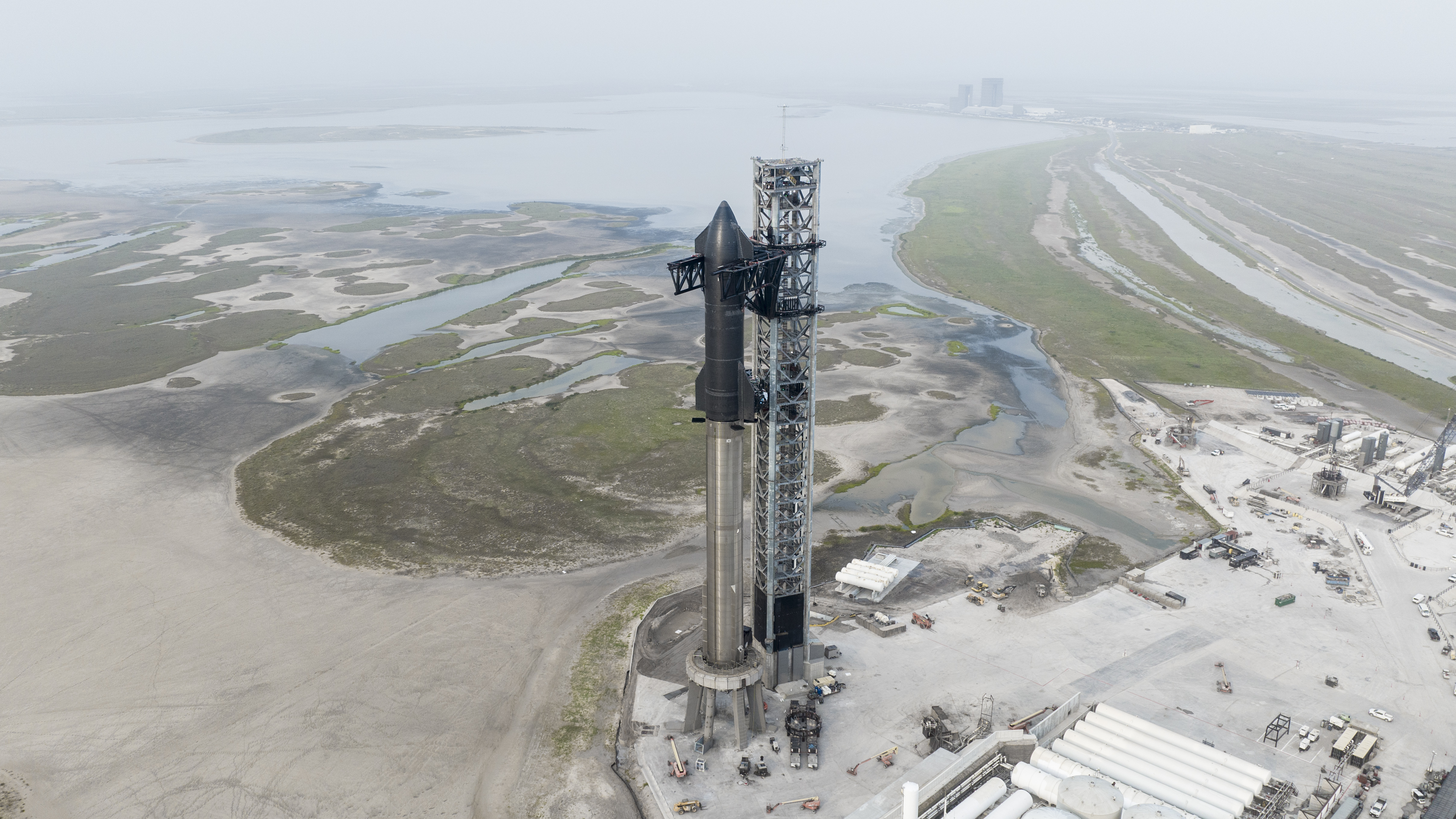 SpaceX scraps Starship launch at the last minute due to frozen pressure valve