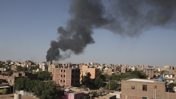 Smoke rising over Khartoum, Sudan, this week after an internationally brokered cease-fire failed.