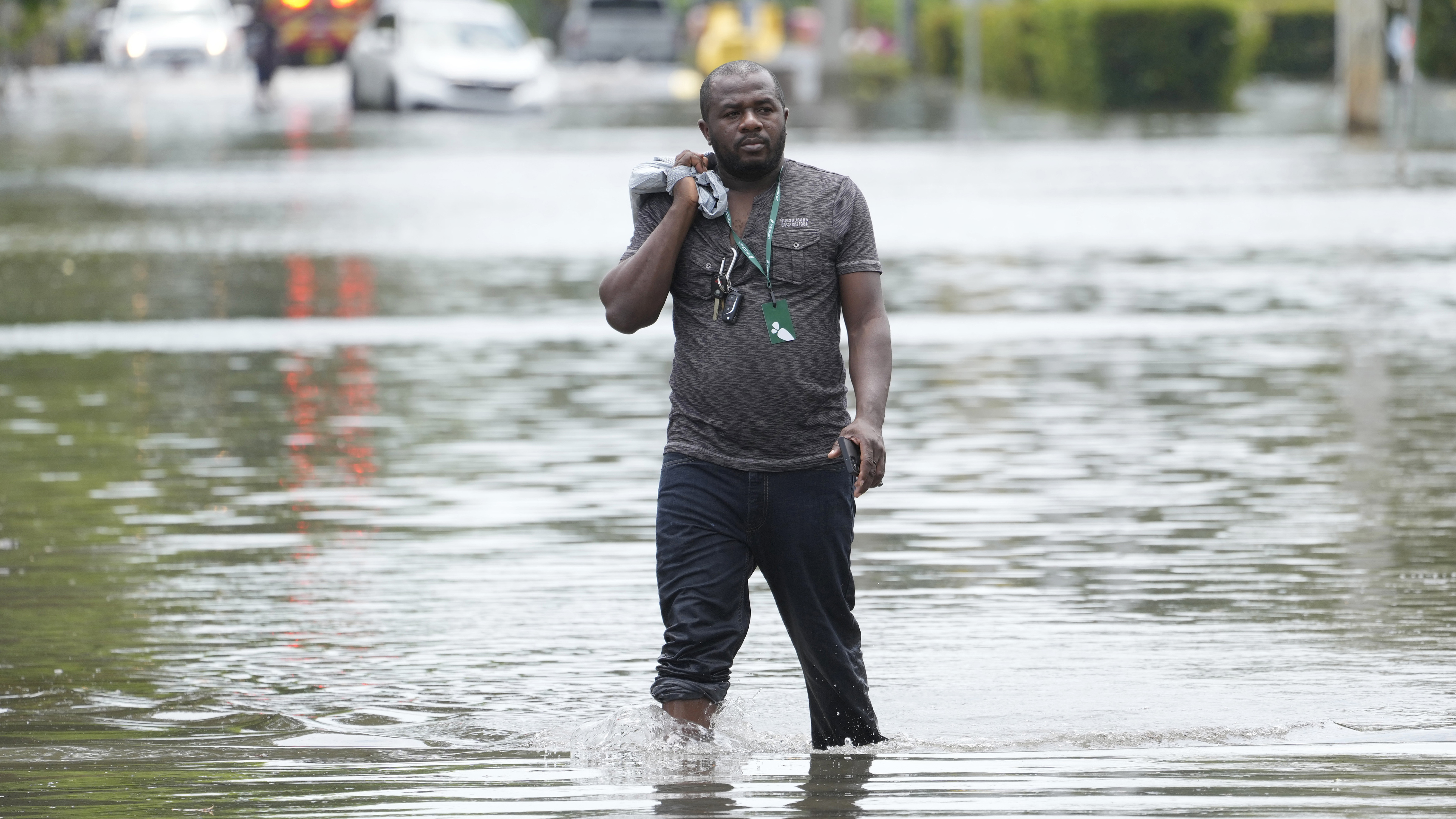 DeSantis seeks federal aid for Fort Lauderdale flood victims
