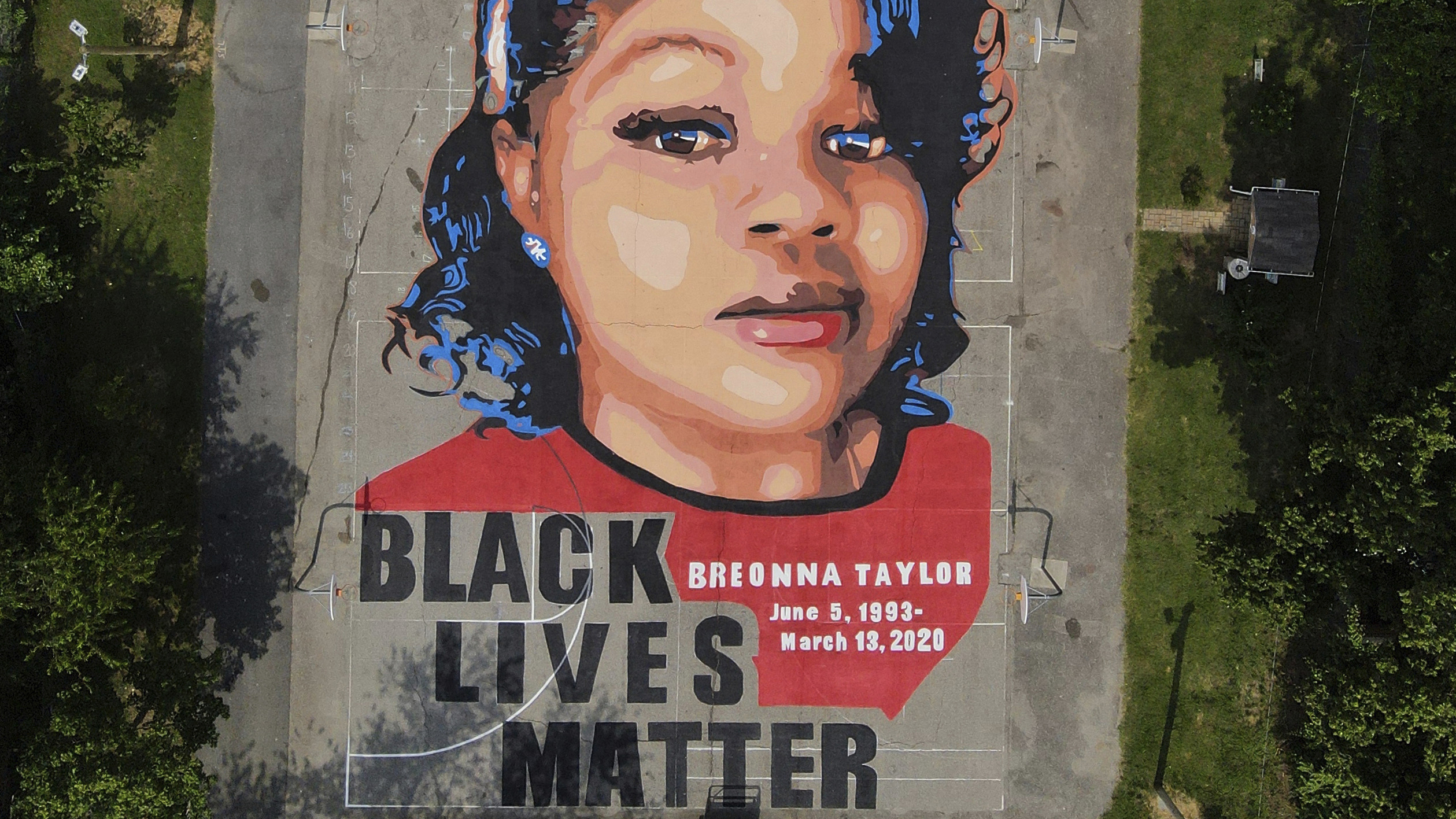 Louisville officer who killed Breonna Taylor hired by police force in nearby county Louisville officer who killed Breonna Taylor hired by police force in nearby county