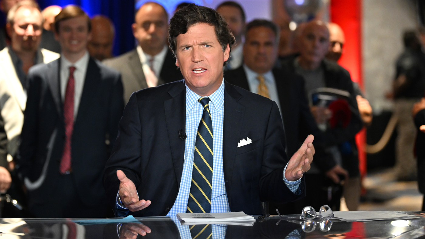 How Tucker Carlson mainstreamed fringe conspiracy theories : NPR - Vimarsana News