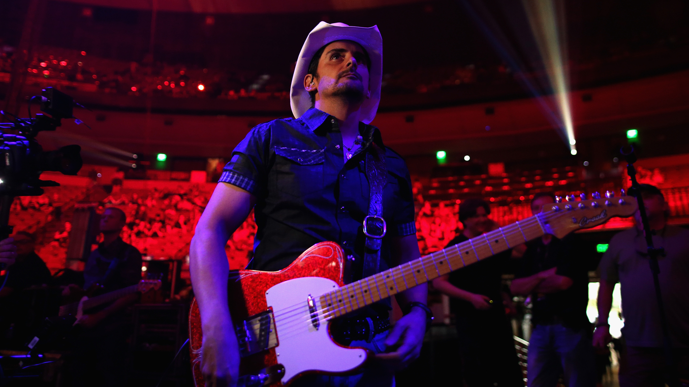 Brad Paisley on what to avoid when writing songs about your wife Wait