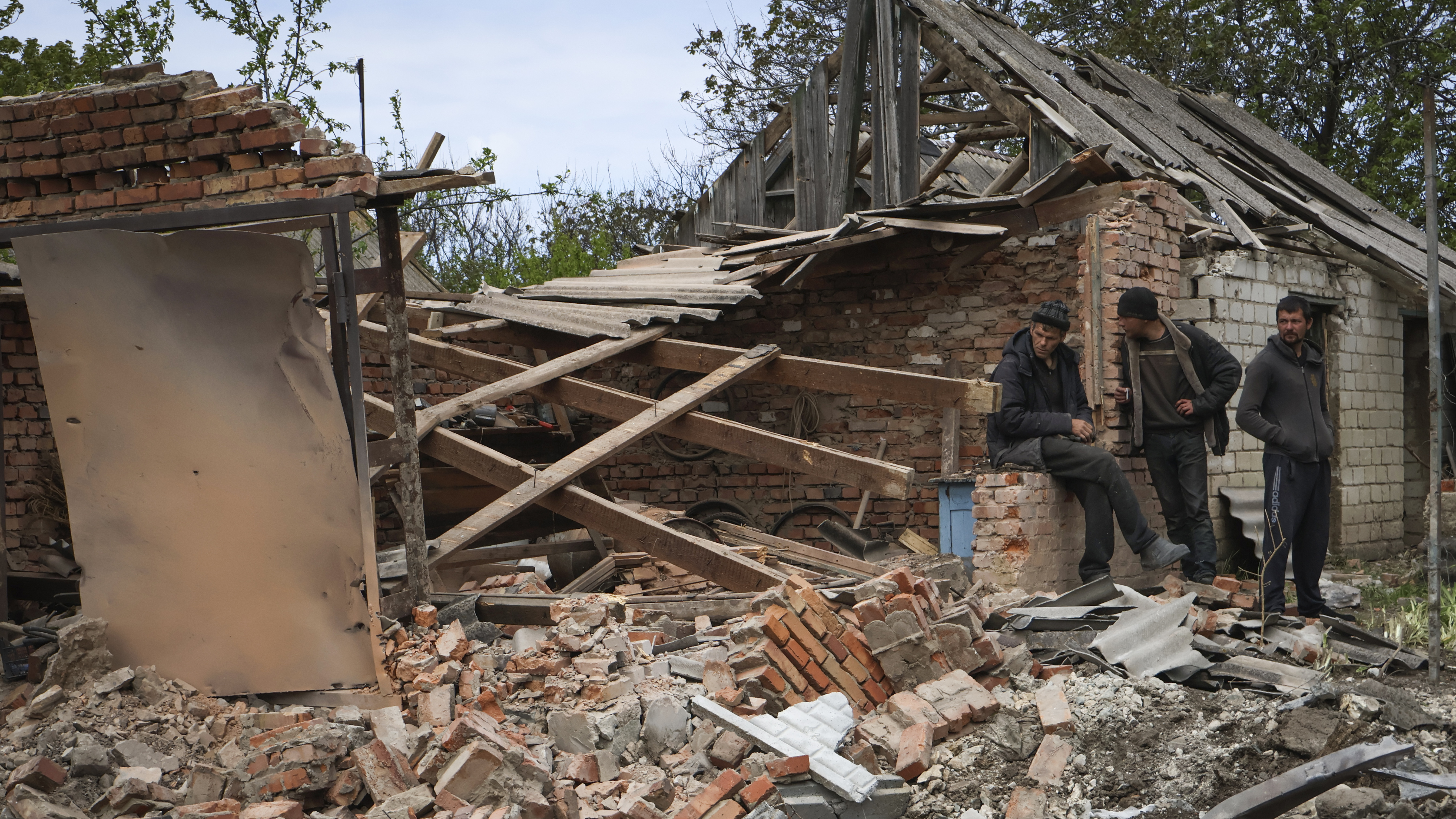 Latest on Ukraine: Russia marks WWII Victory Day, as Ukraine war rolls on (May 8)