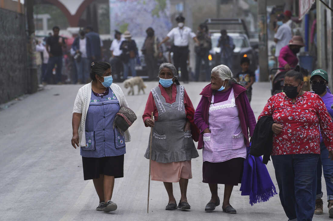 mexico city travel advisory volcano