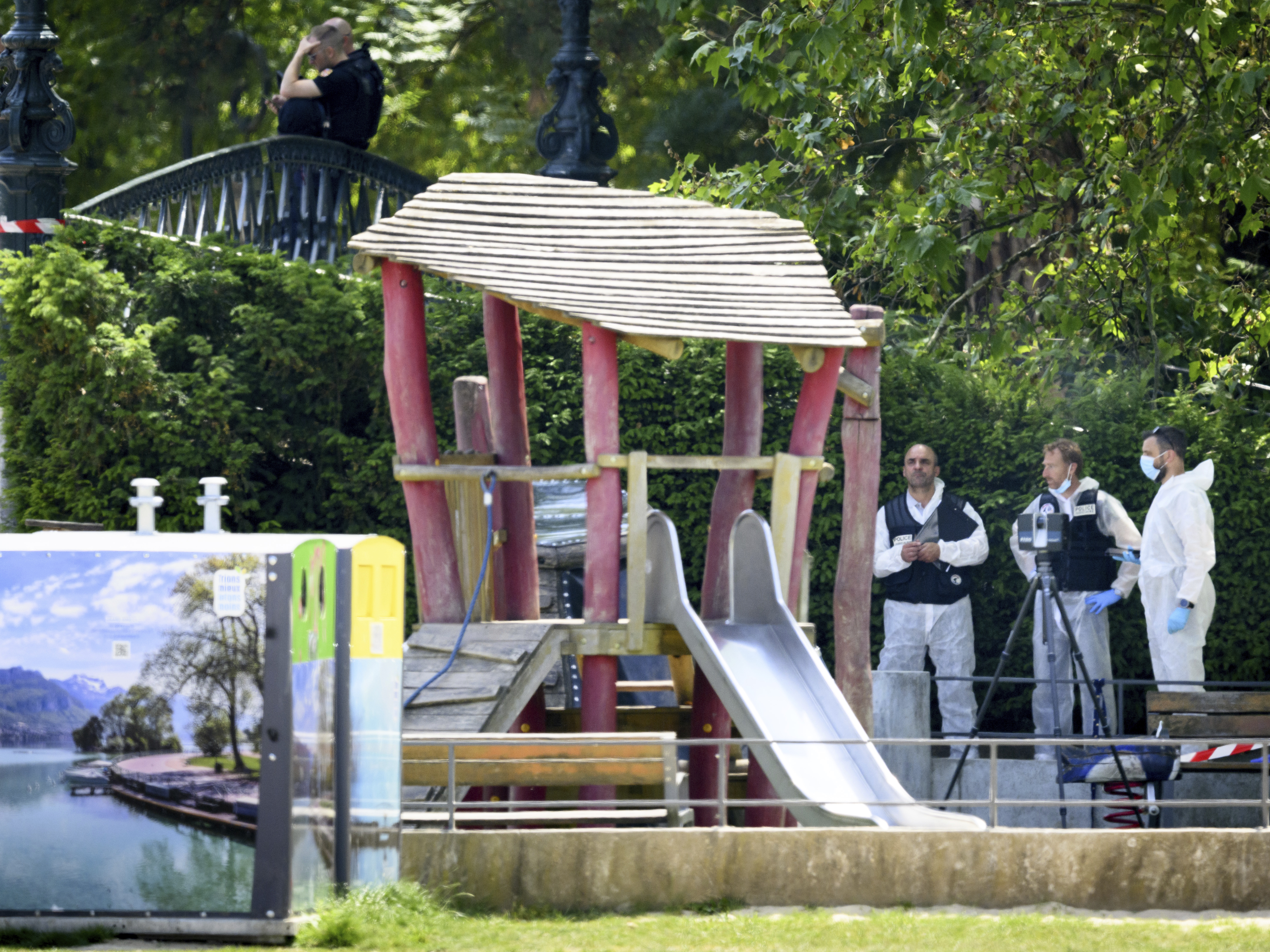 4 young children are critically wounded in a knife attack in a French Alpine town - Vimarsana News