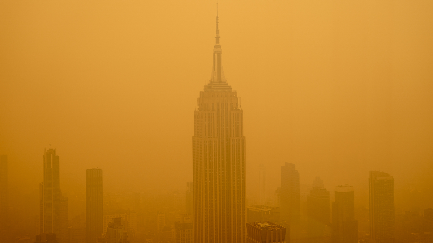 Wildfire smoke is blanketing much of the U.S. Here's how to protect yourself : Short Wave - Vimarsana News